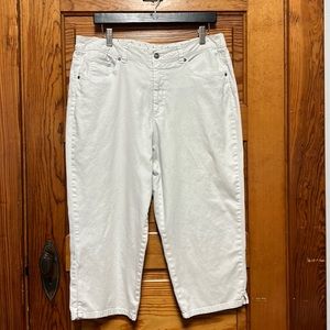 Basic Editions white capris size 14